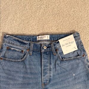 NWT Abercrombie & Fitch '90s Baggy Jeans